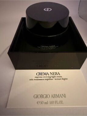 Giorgio Armani Crema Nera Lightweight Face Cream - Black